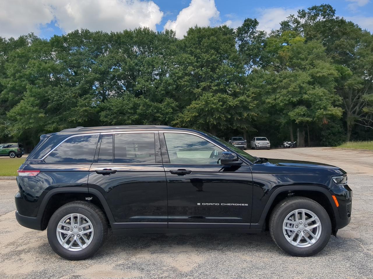 2026 Jeep Grand Cherokee Laredo X Winder GA