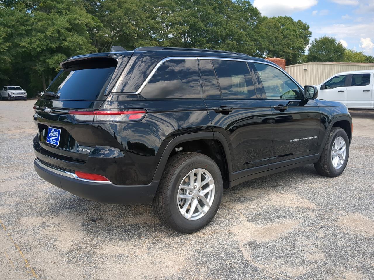 2026 Jeep Grand Cherokee Laredo X Winder GA