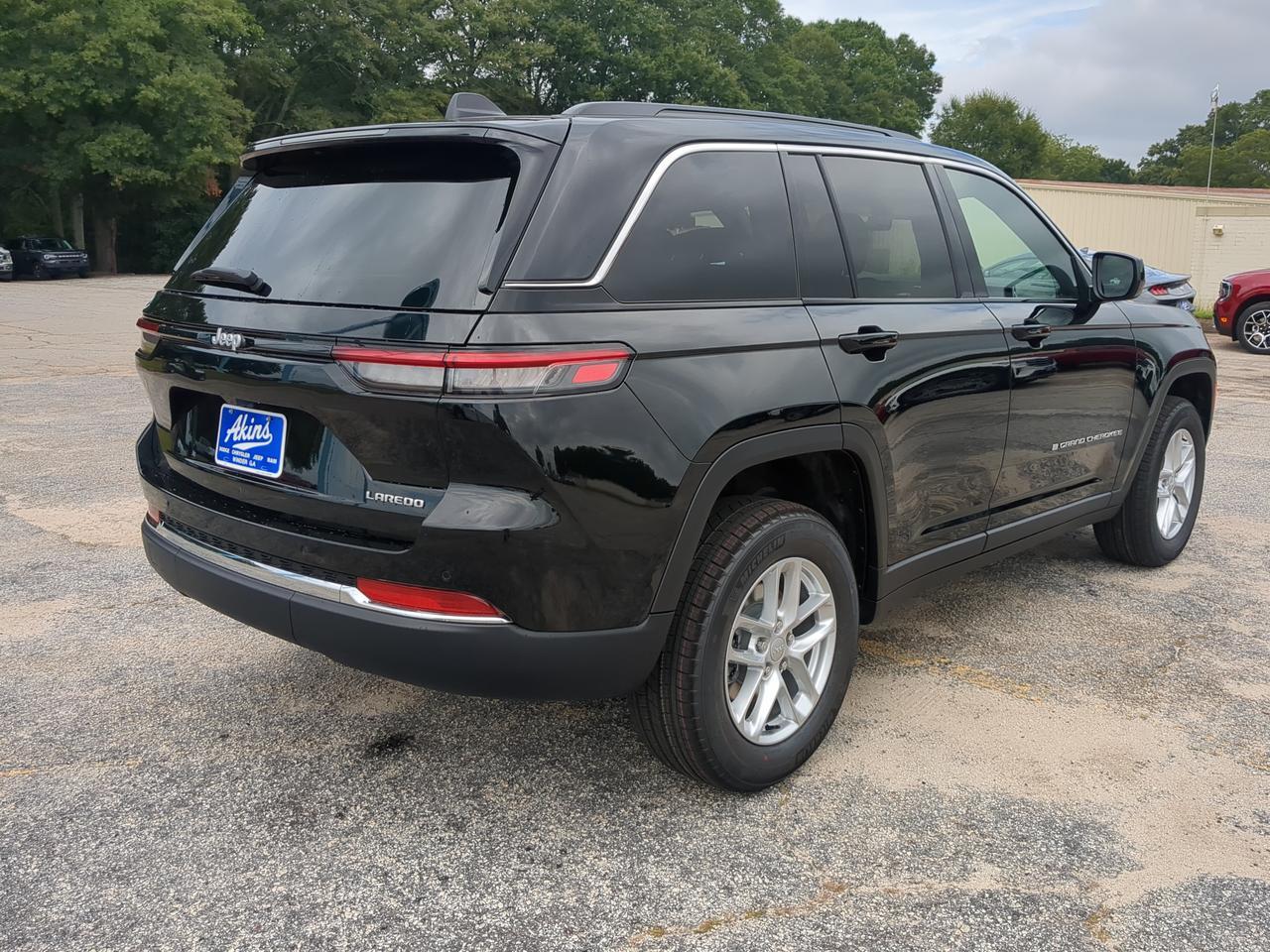 2026 Jeep Grand Cherokee Laredo X Winder GA
