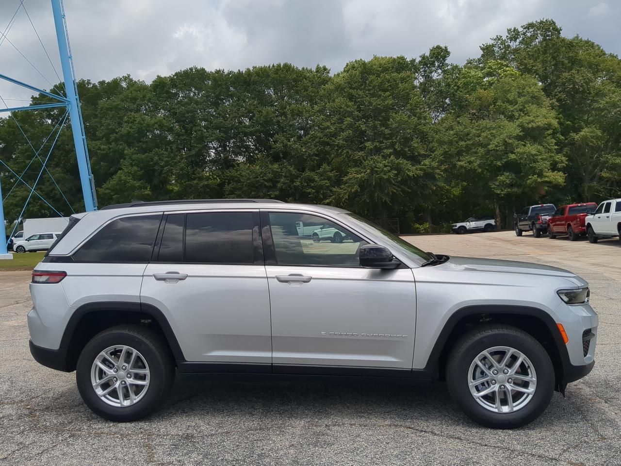 2026 Jeep Grand Cherokee Laredo X