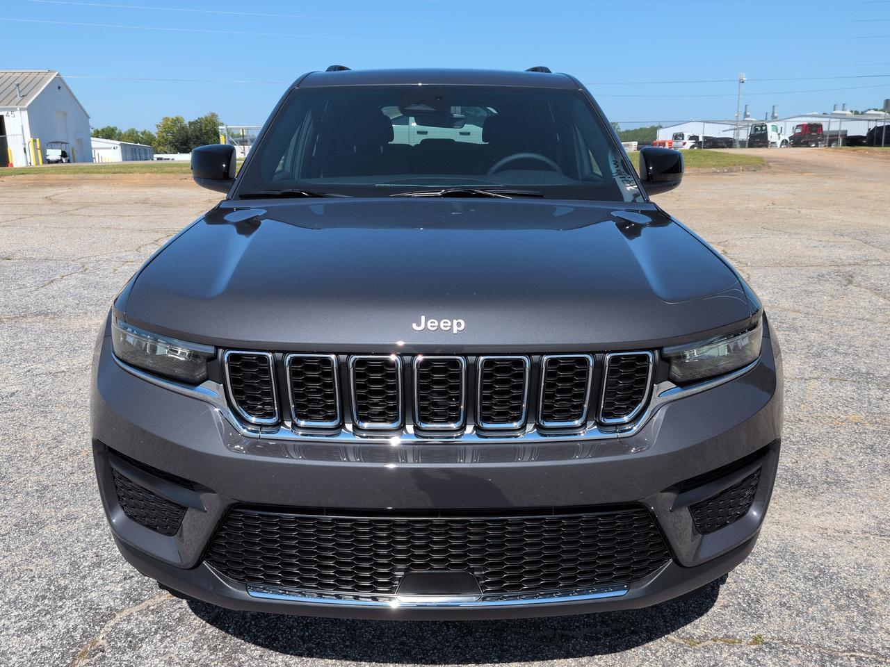 2026 Jeep Grand Cherokee Laredo X Winder GA