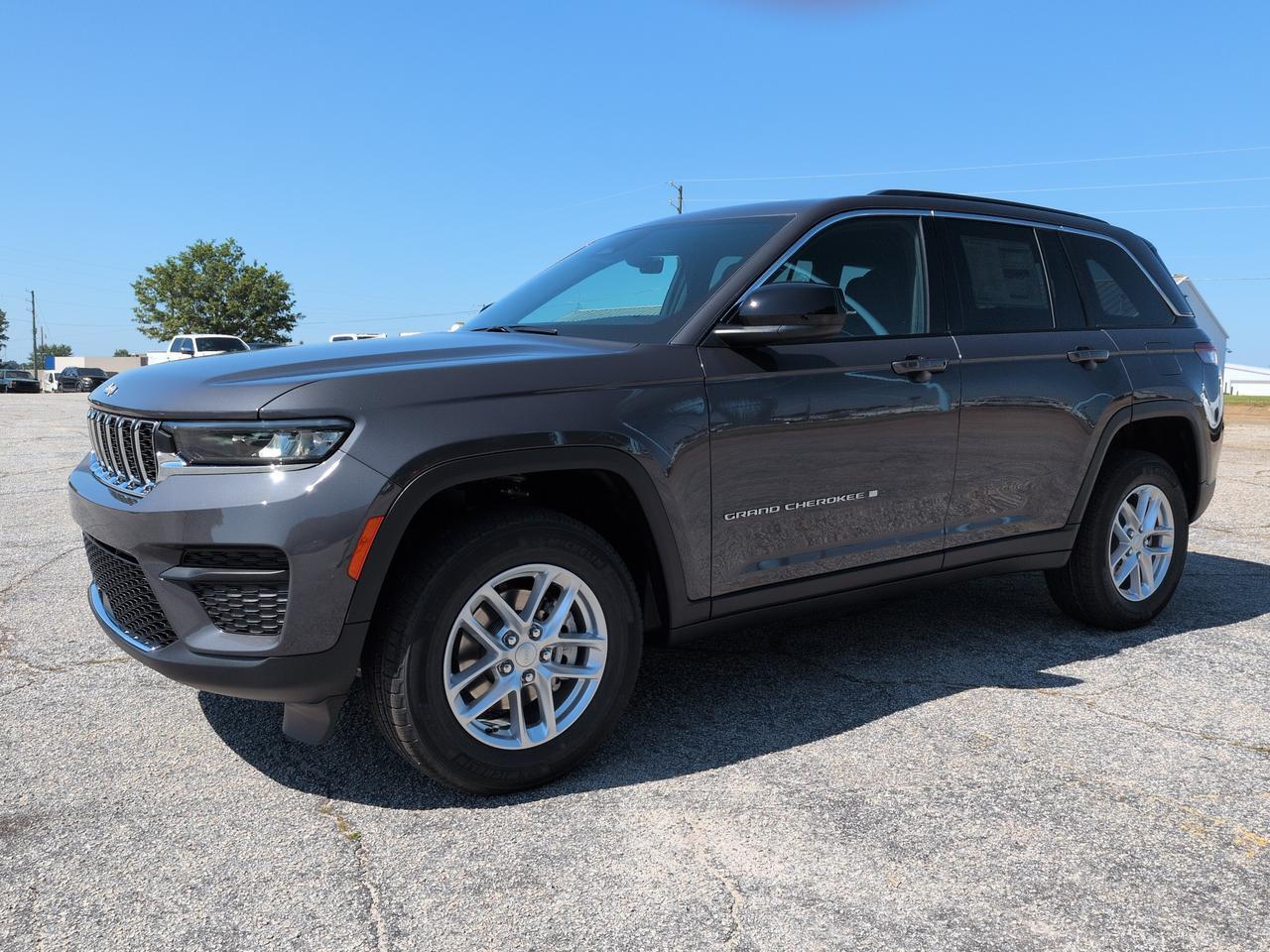 2026 Jeep Grand Cherokee Laredo X Winder GA