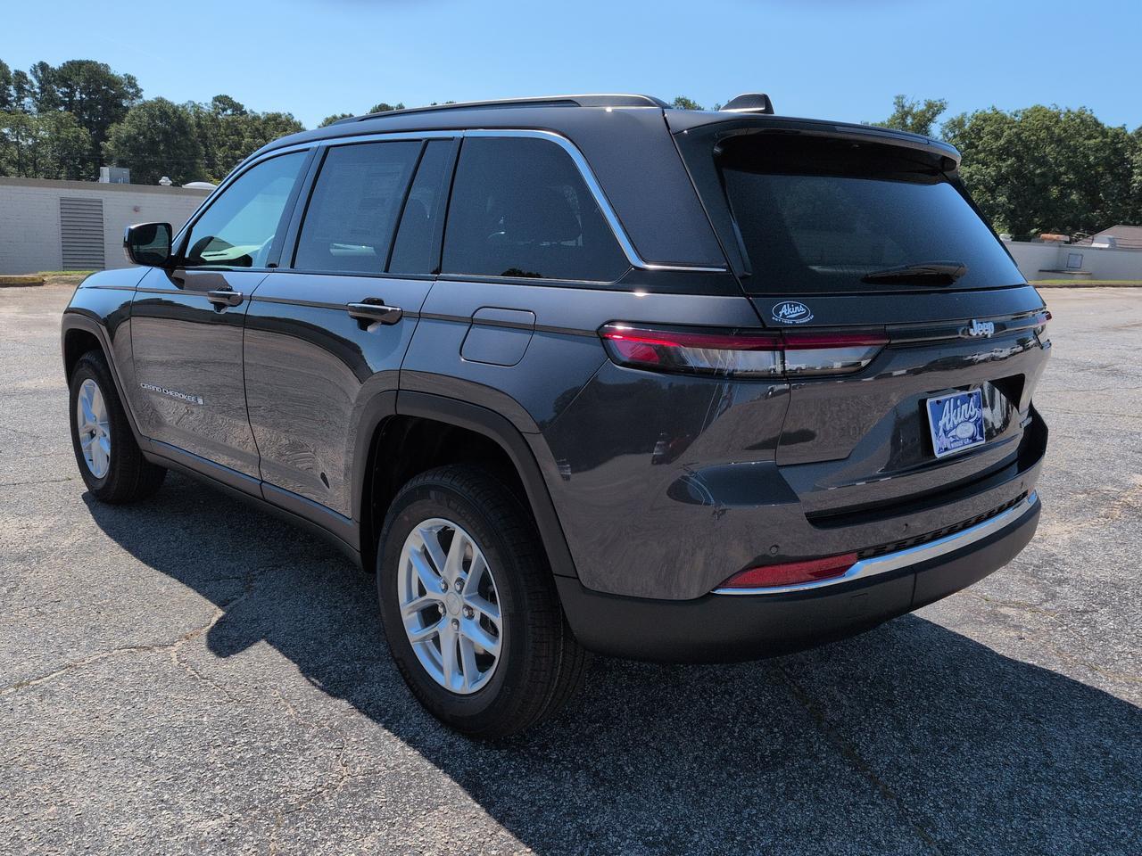 2026 Jeep Grand Cherokee Laredo X Winder GA