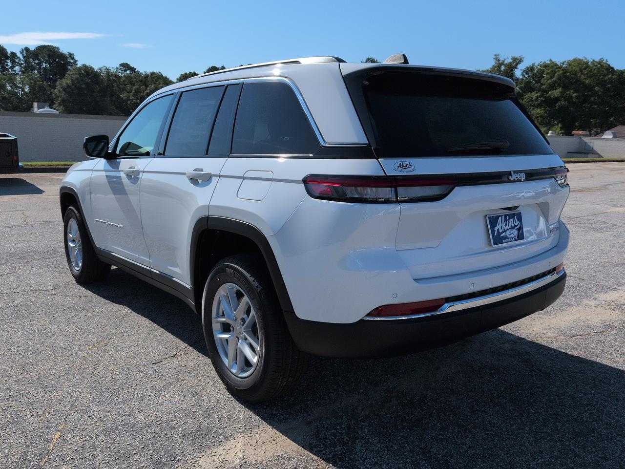2026 Jeep Grand Cherokee Laredo X Winder GA
