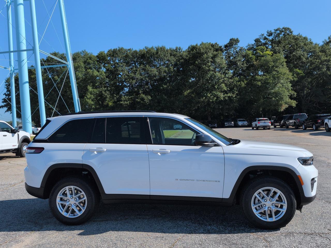2026 Jeep Grand Cherokee Laredo X Winder GA