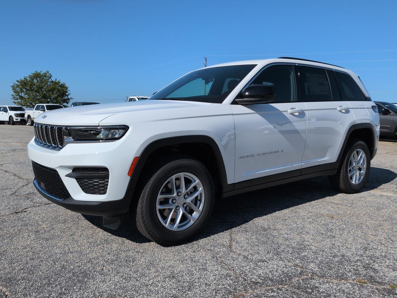 2026 Jeep Grand Cherokee Laredo X Winder GA