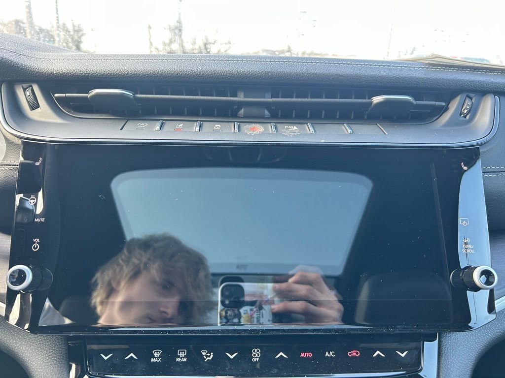 2026 Jeep Grand Cherokee Limited Crestwood KY