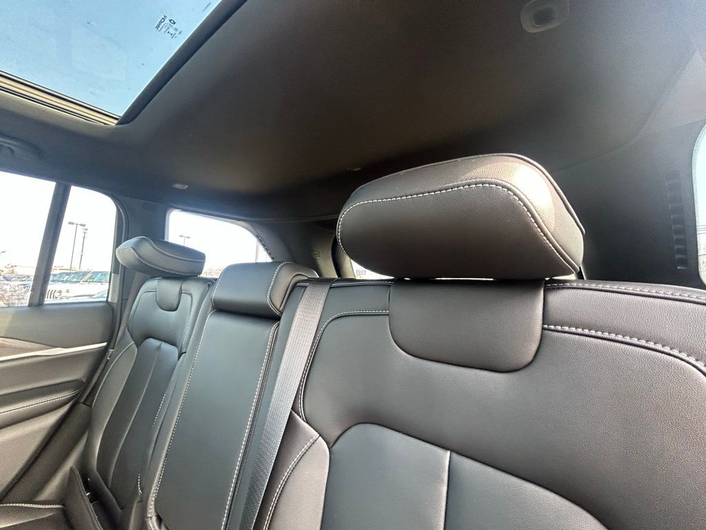 2026 Jeep Grand Cherokee Limited Crestwood KY