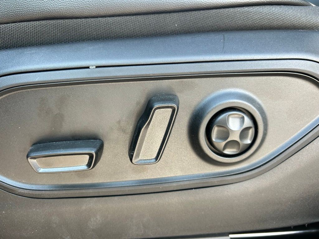 2026 Jeep Grand Cherokee Limited Crestwood KY