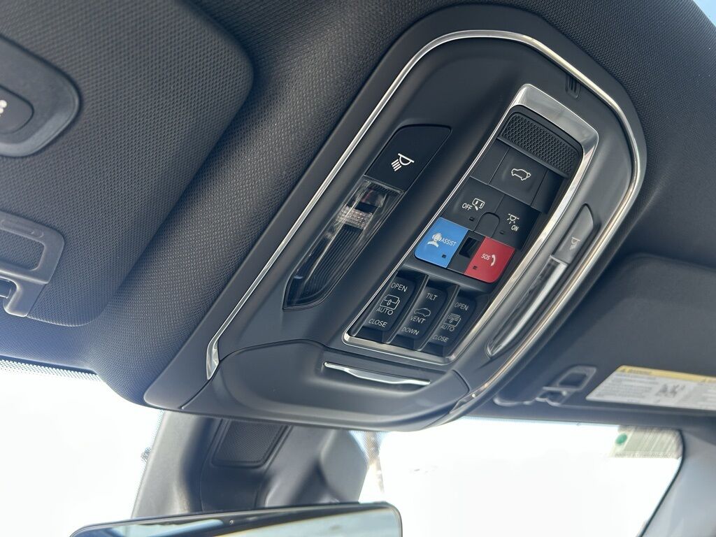 2026 Jeep Grand Cherokee Limited Crestwood KY