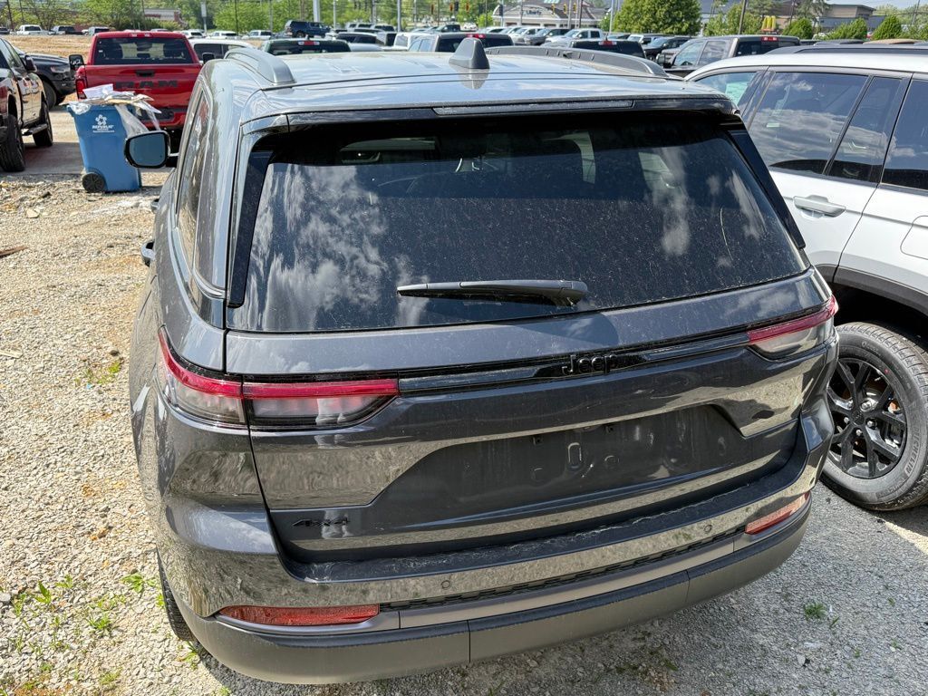 2026 Jeep Grand Cherokee Limited Crestwood KY