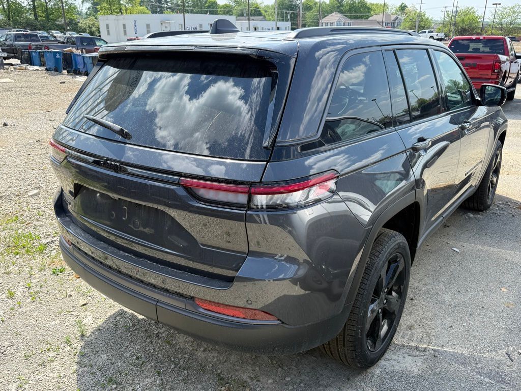 2026 Jeep Grand Cherokee Limited Crestwood KY