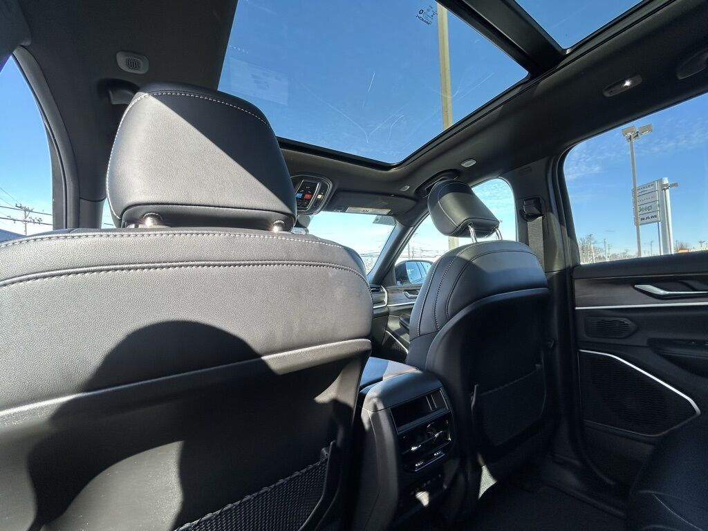 2026 Jeep Grand Cherokee Limited Crestwood KY