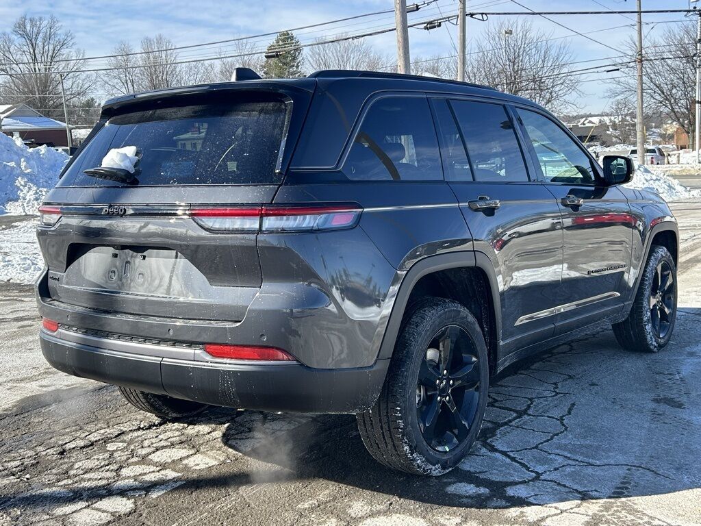 2026 Jeep Grand Cherokee Limited Crestwood KY
