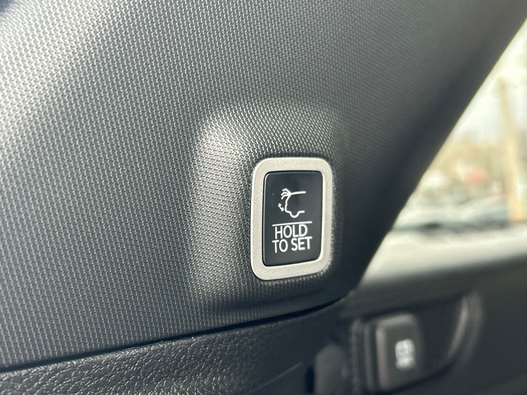 2026 Jeep Grand Cherokee Limited Crestwood KY