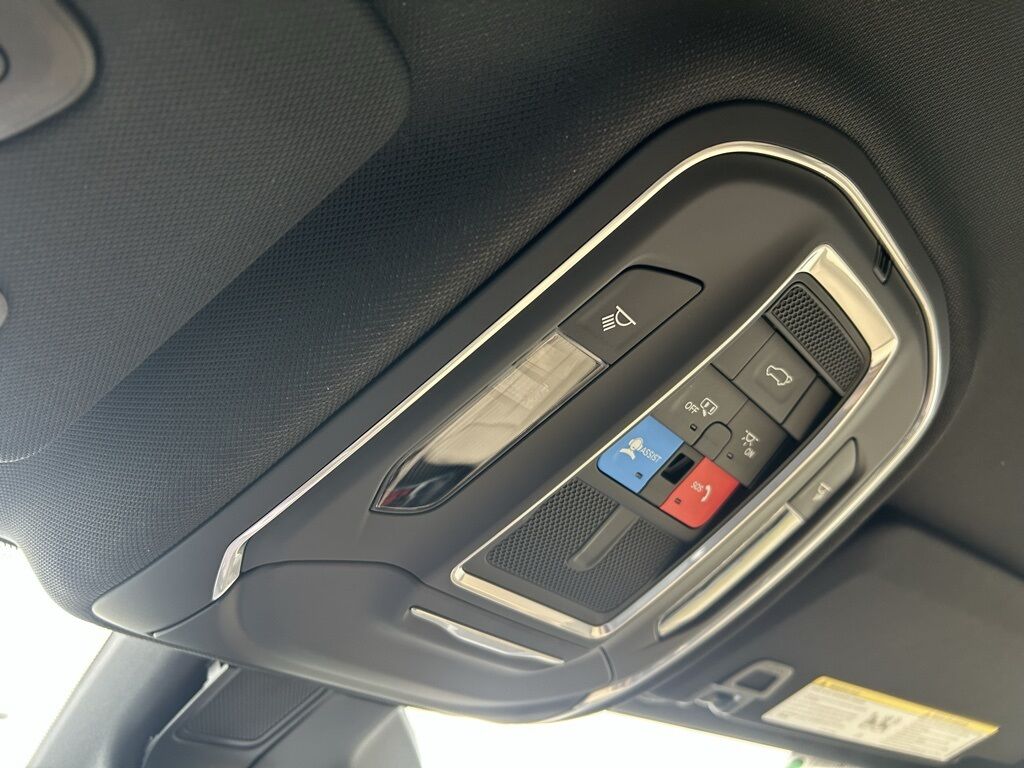 2026 Jeep Grand Cherokee Limited Crestwood KY