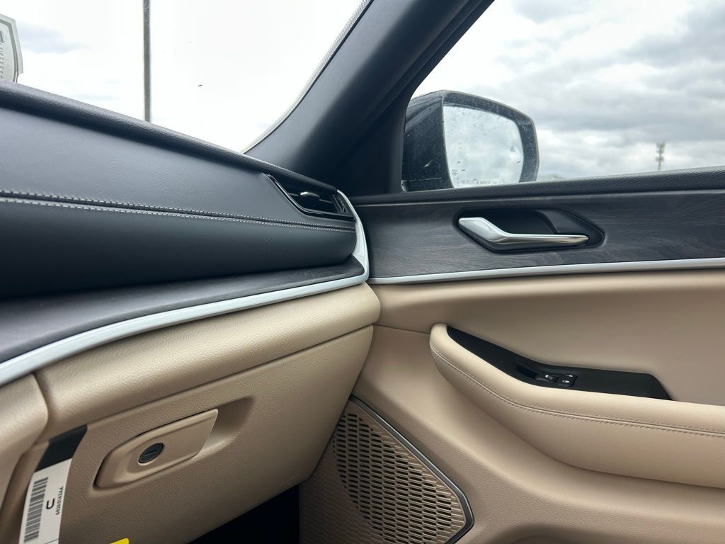 2026 Jeep Grand Cherokee Limited Crestwood KY