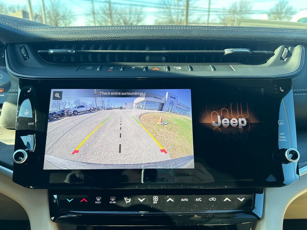 2026 Jeep Grand Cherokee Limited Crestwood KY