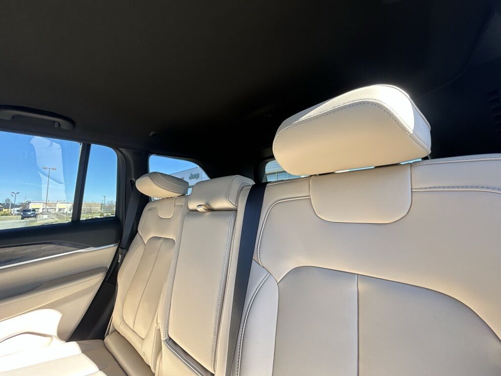 2026 Jeep Grand Cherokee Limited Crestwood KY