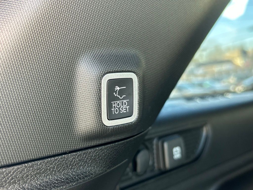 2026 Jeep Grand Cherokee Limited Crestwood KY