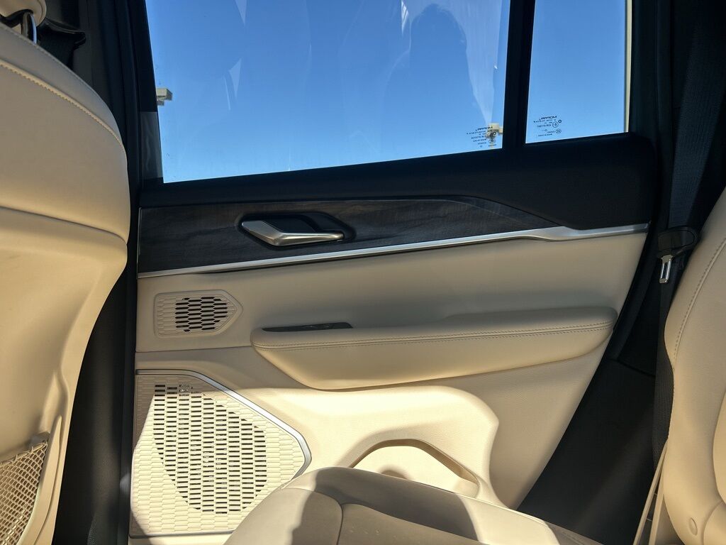 2026 Jeep Grand Cherokee Limited Crestwood KY