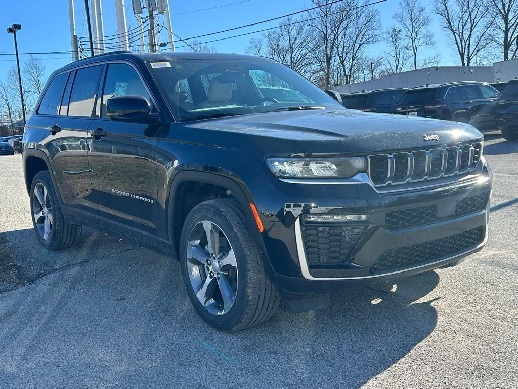 2026 Jeep Grand Cherokee Limited Crestwood KY