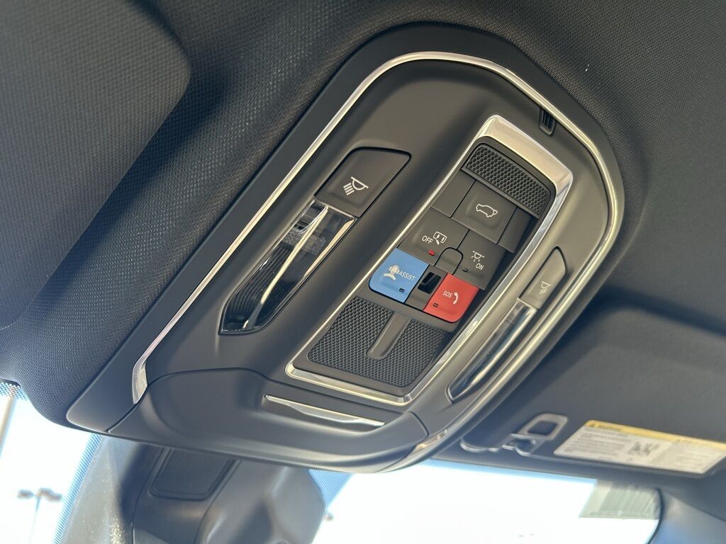 2026 Jeep Grand Cherokee Limited Crestwood KY