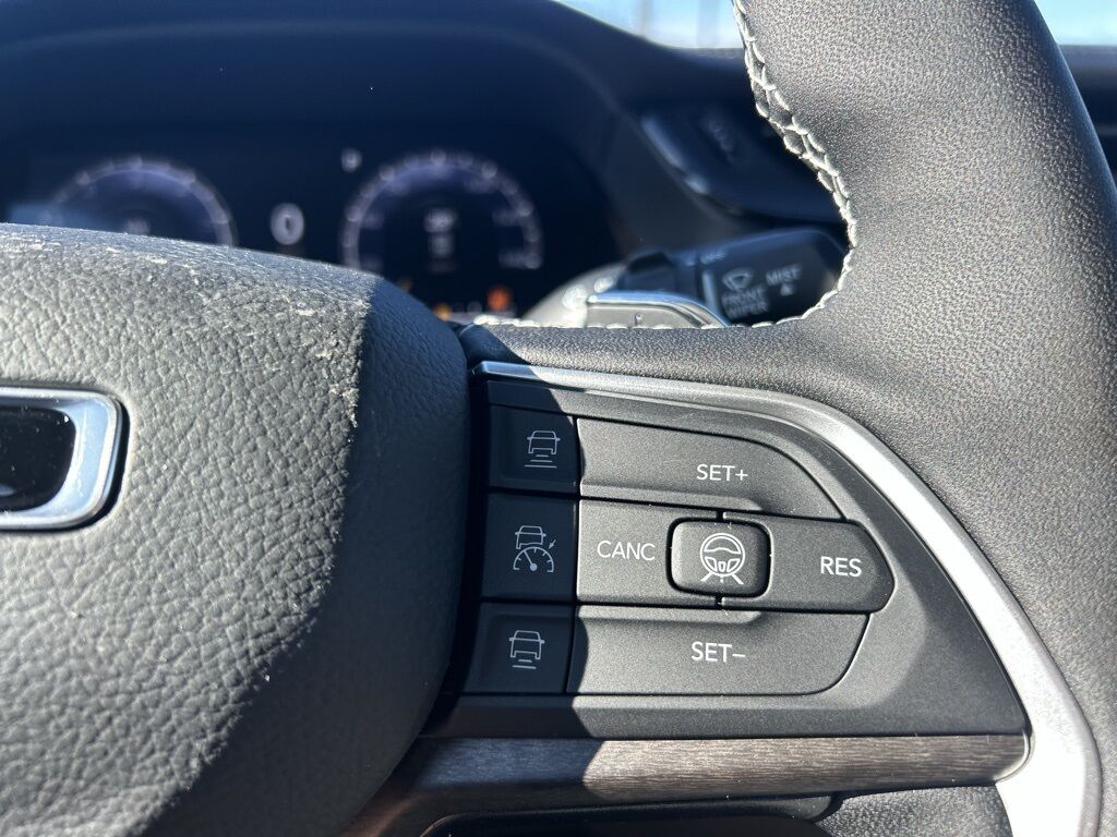 2026 Jeep Grand Cherokee Limited Crestwood KY