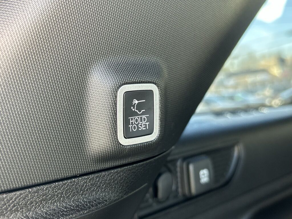 2026 Jeep Grand Cherokee Limited Crestwood KY