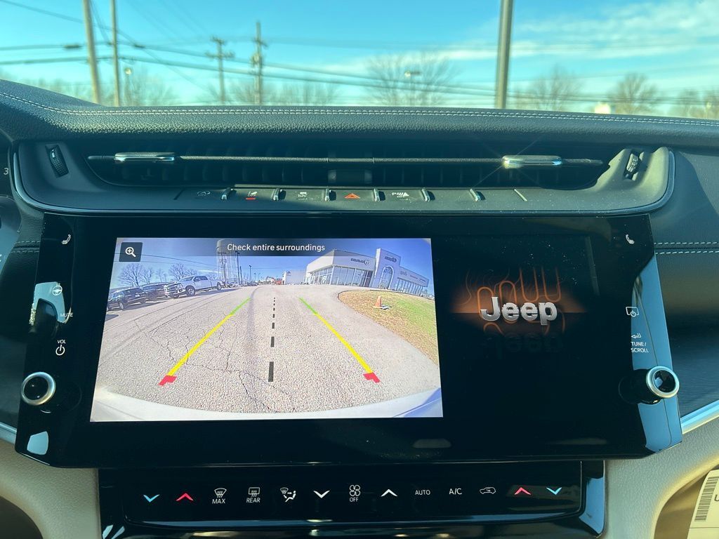 2026 Jeep Grand Cherokee Limited Crestwood KY