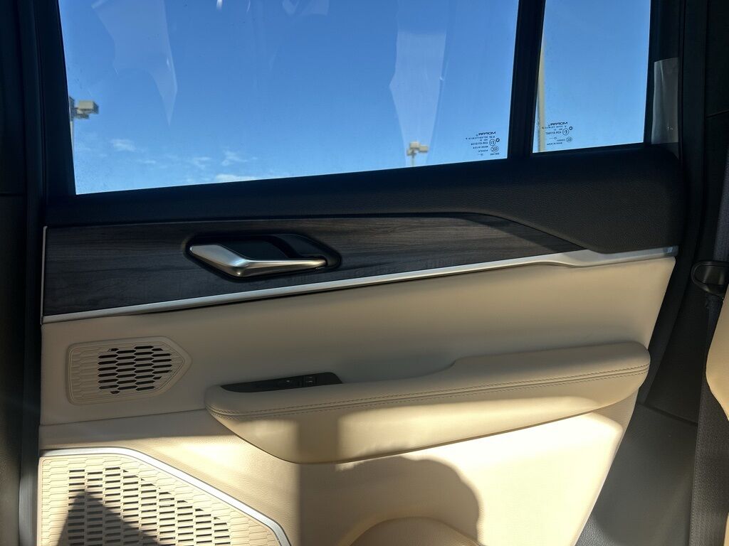 2026 Jeep Grand Cherokee Limited Crestwood KY