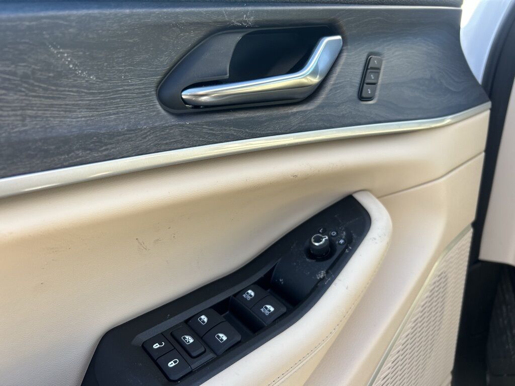 2026 Jeep Grand Cherokee Limited Crestwood KY