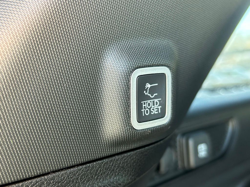 2026 Jeep Grand Cherokee Limited Crestwood KY