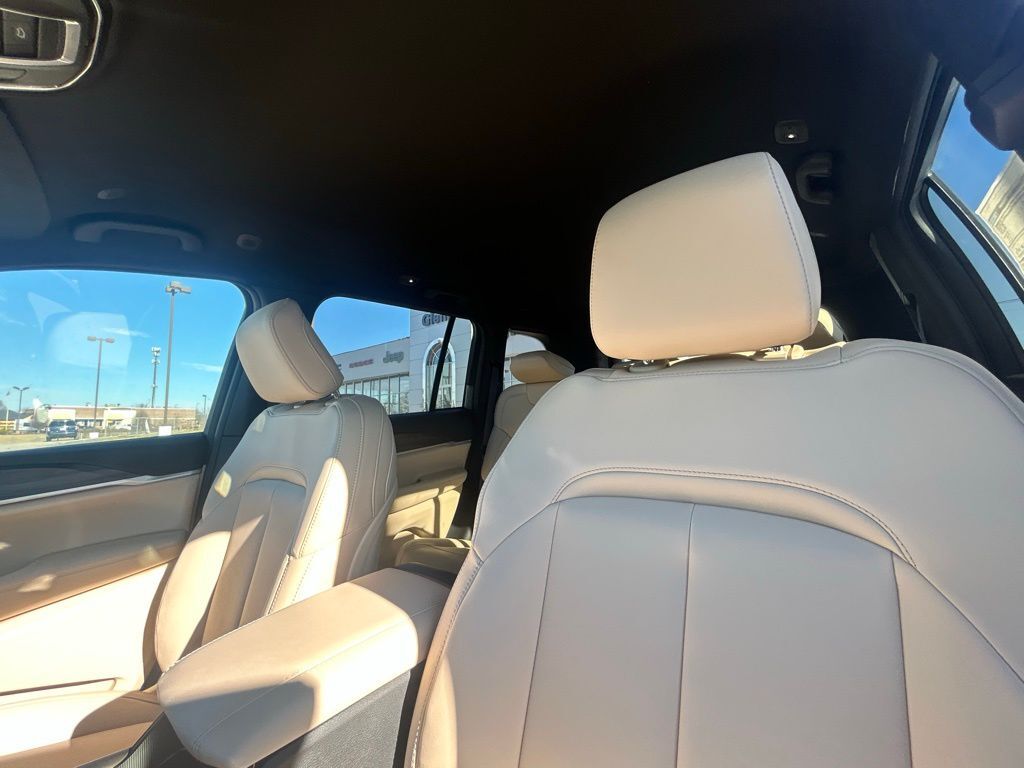 2026 Jeep Grand Cherokee Limited Crestwood KY