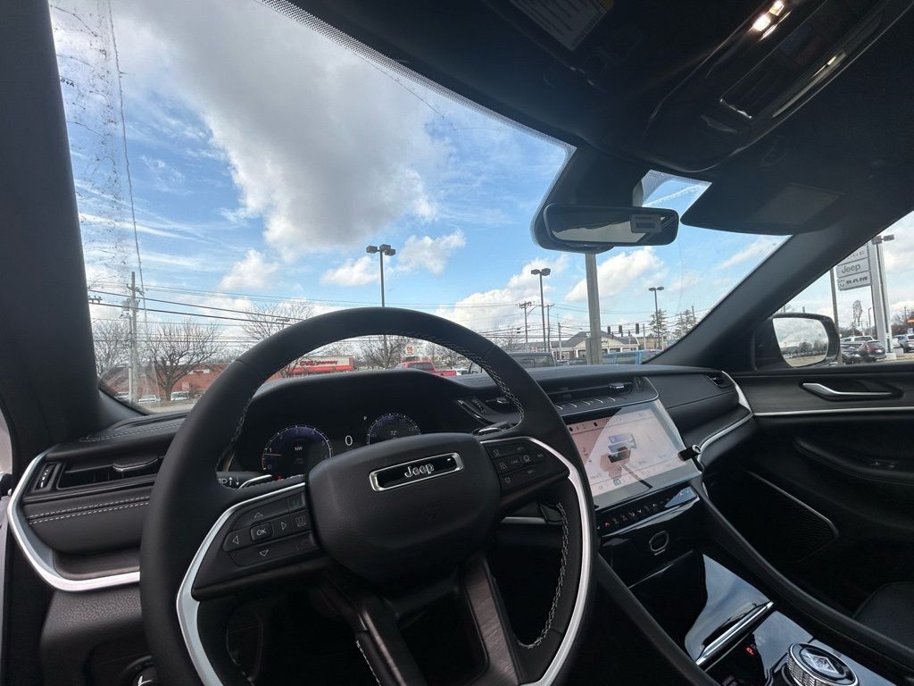 2026 Jeep Grand Cherokee Limited Crestwood KY