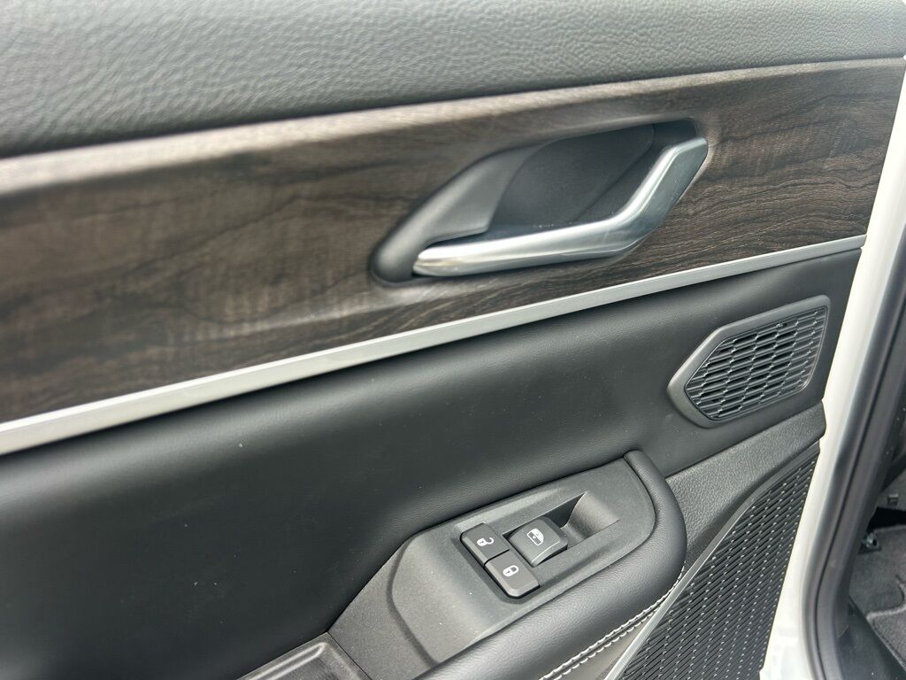 2026 Jeep Grand Cherokee Limited Crestwood KY