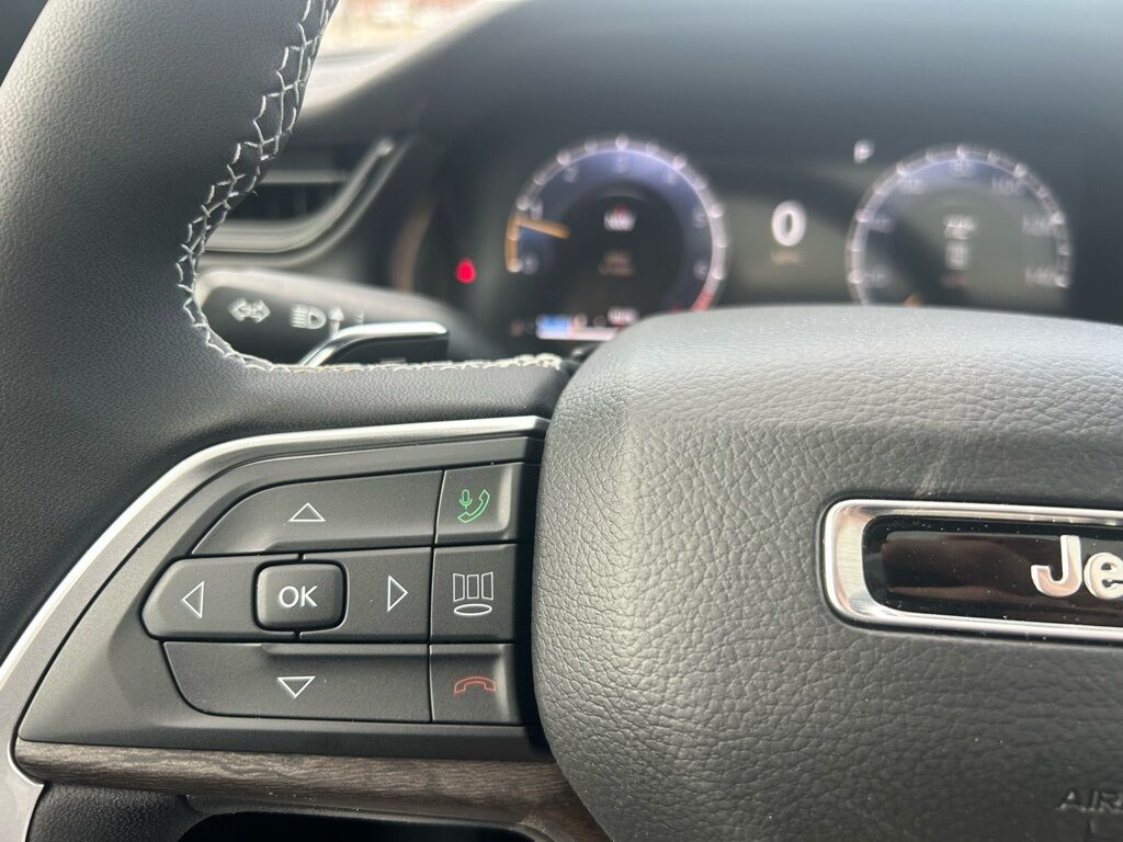 2026 Jeep Grand Cherokee Limited Crestwood KY