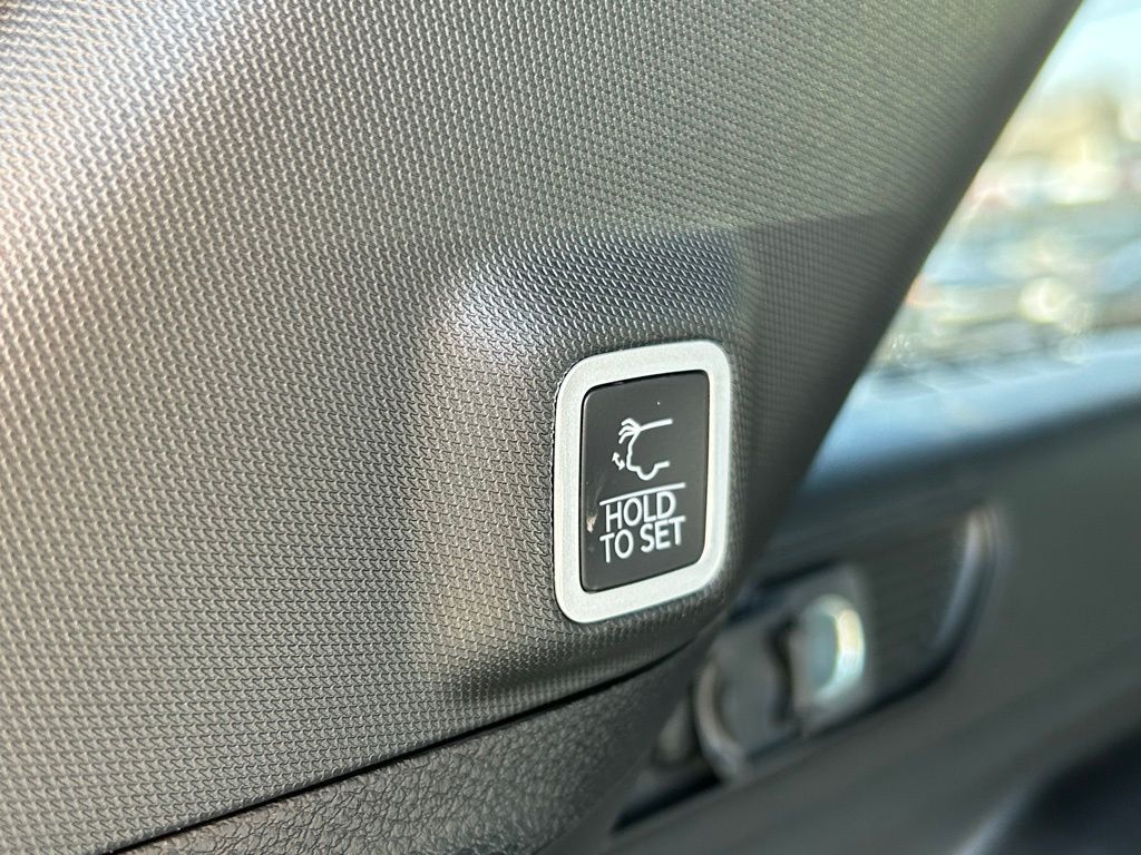 2026 Jeep Grand Cherokee Limited Crestwood KY