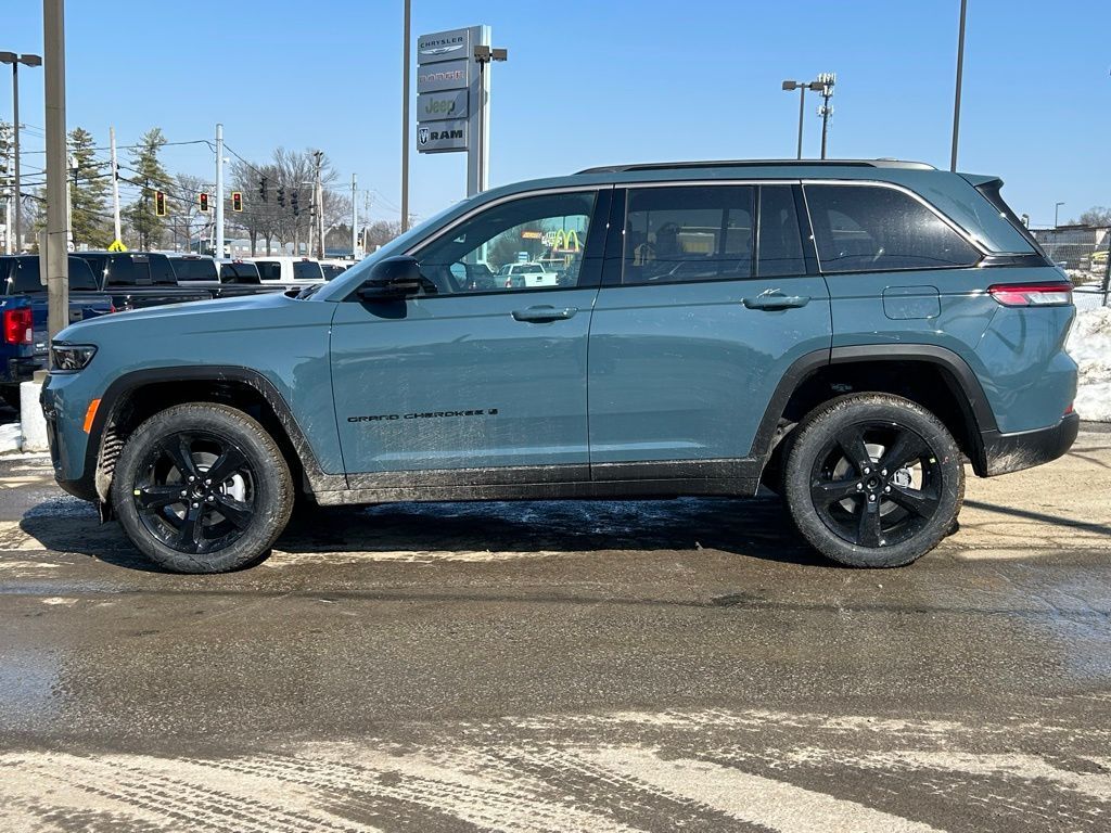 2026 Jeep Grand Cherokee Limited Crestwood KY