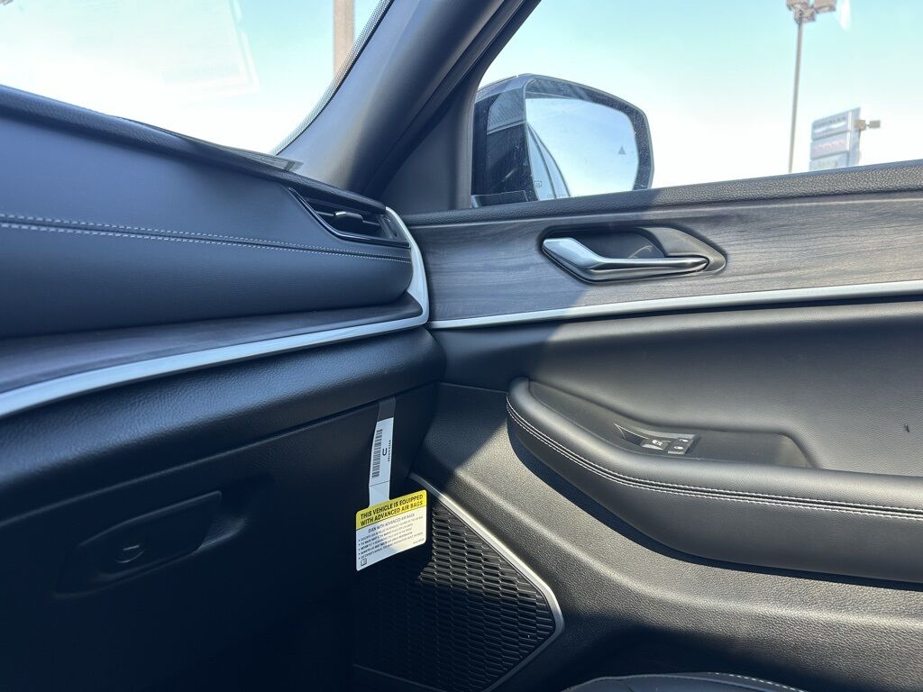 2026 Jeep Grand Cherokee Limited Crestwood KY