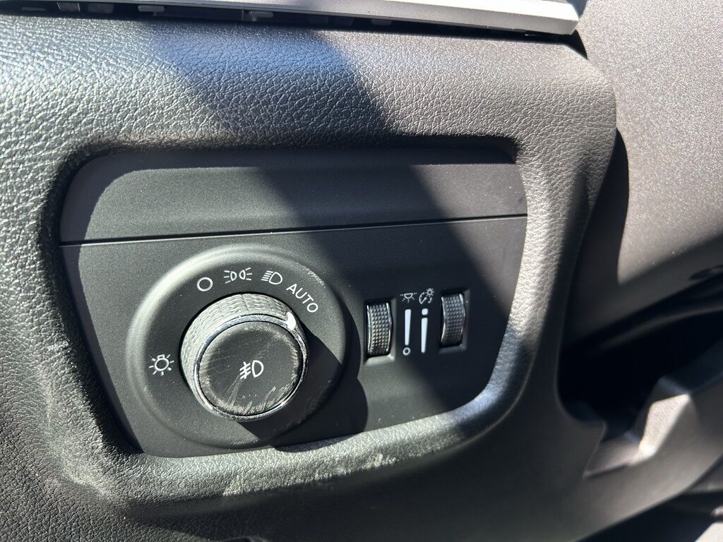 2026 Jeep Grand Cherokee Limited Crestwood KY