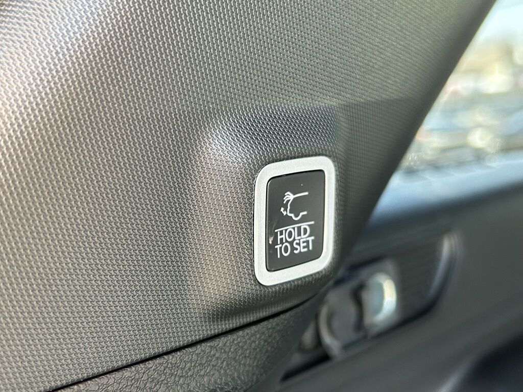 2026 Jeep Grand Cherokee Limited Crestwood KY