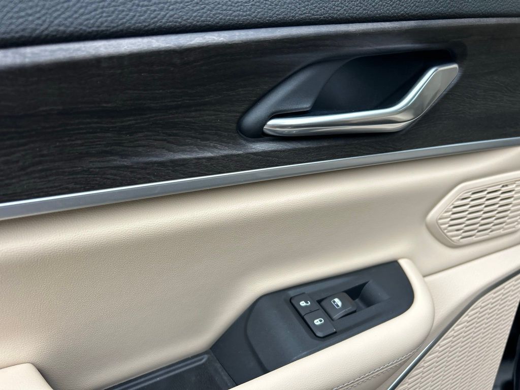 2026 Jeep Grand Cherokee Limited Crestwood KY