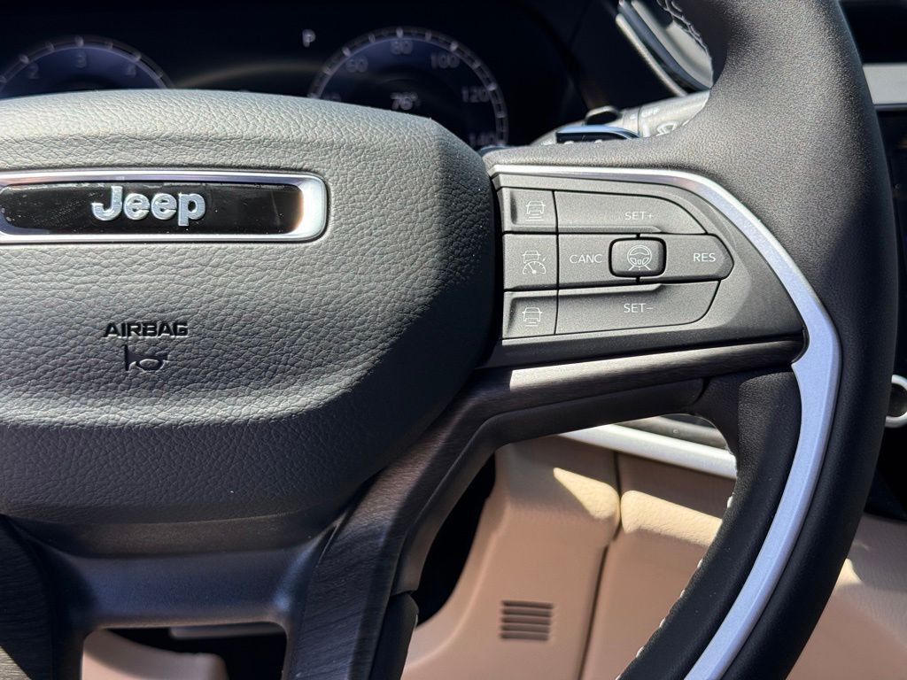 2026 Jeep Grand Cherokee Limited Crestwood KY