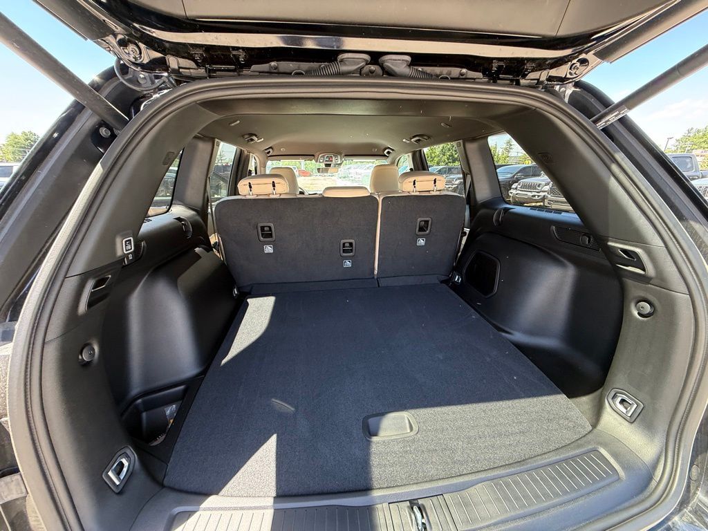 2026 Jeep Grand Cherokee Limited Crestwood KY