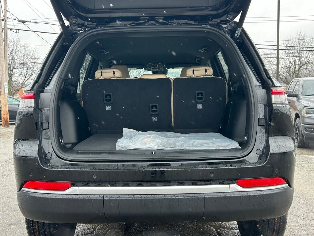 2026 Jeep Grand Cherokee Limited Crestwood KY