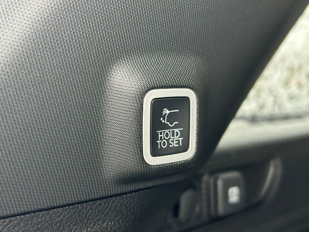 2026 Jeep Grand Cherokee Limited Crestwood KY