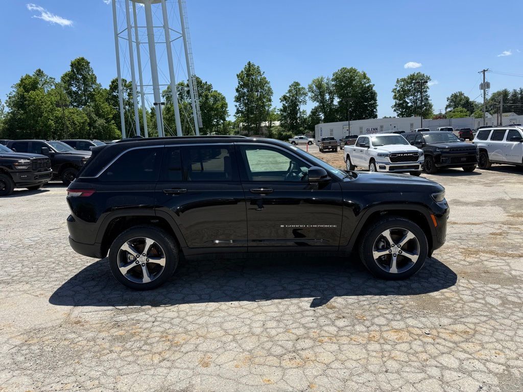 2026 Jeep Grand Cherokee Limited Crestwood KY