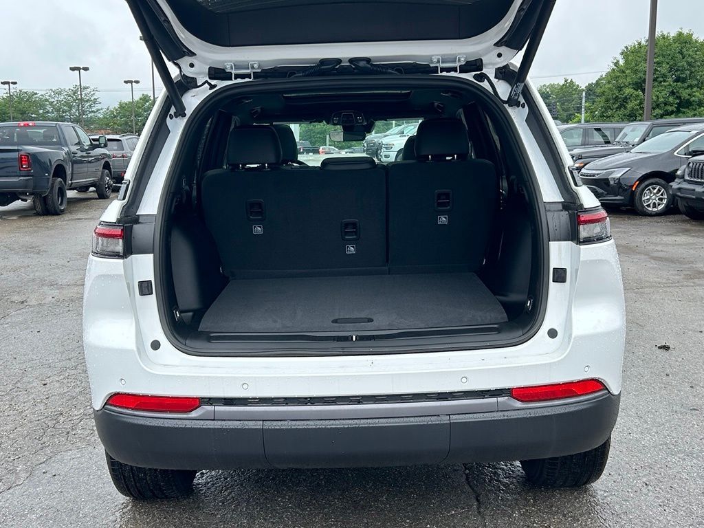 2026 Jeep Grand Cherokee Limited Crestwood KY