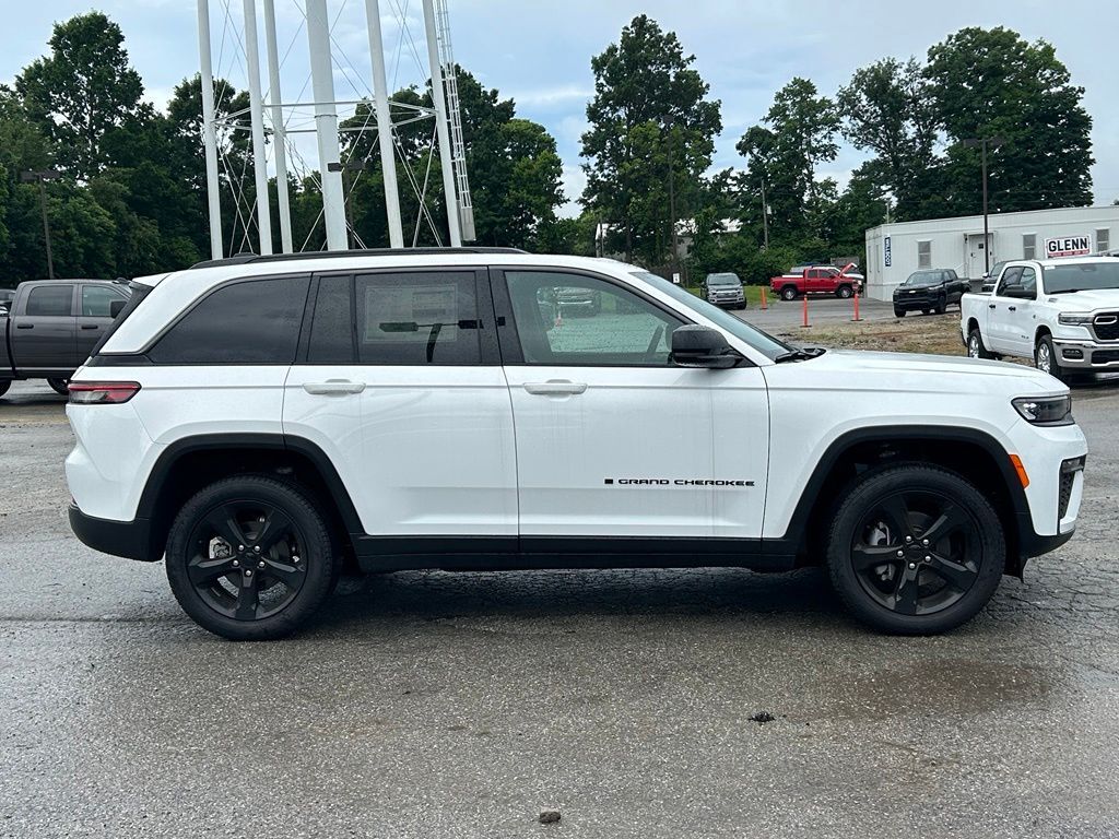 2026 Jeep Grand Cherokee Limited Crestwood KY